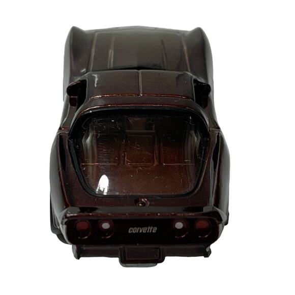 Johnny Lightning Corvette 50th Anniversary -1978 Chevrolet Corvette Dark Claret - Picture 4 of 8